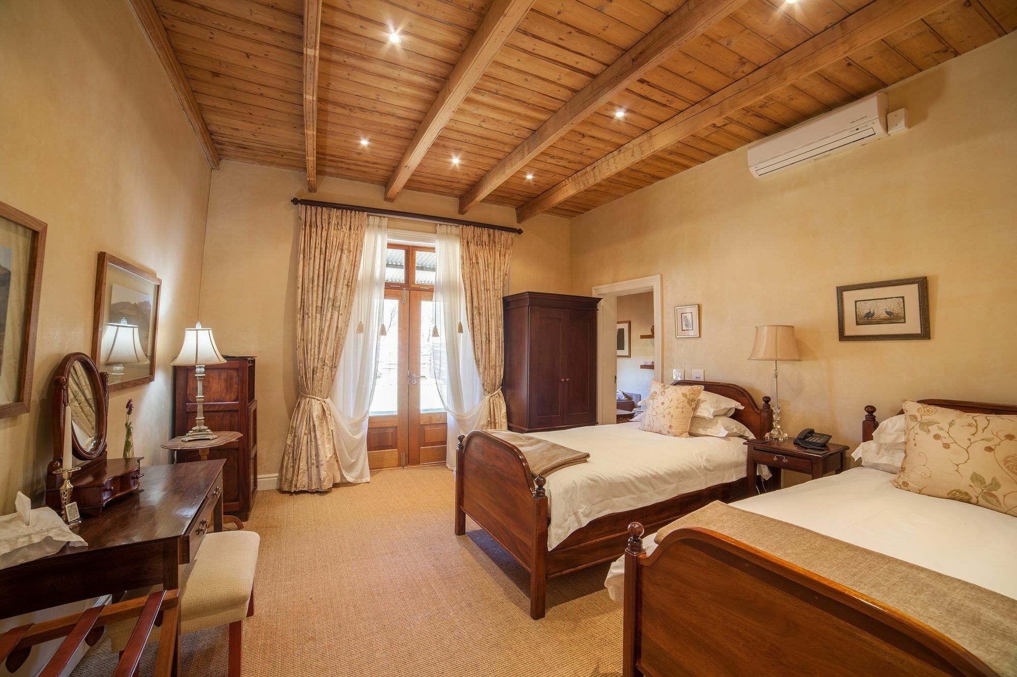 Mount Camdeboo Hotel Graaff Reinet Bagian luar foto